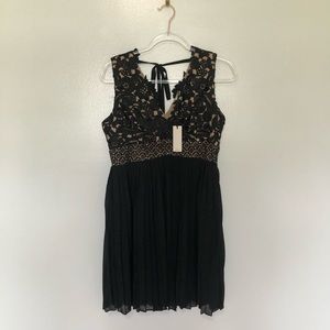 Heartloom Dress Lace Fit & Flare Pleated Black New Medium